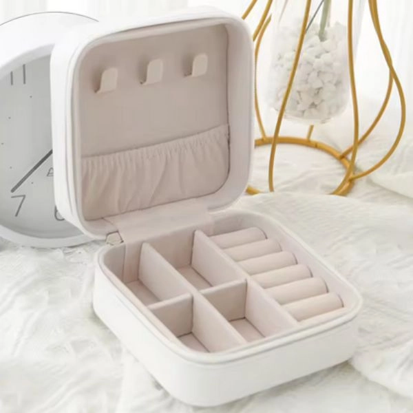 Šperkovnica malá - biela