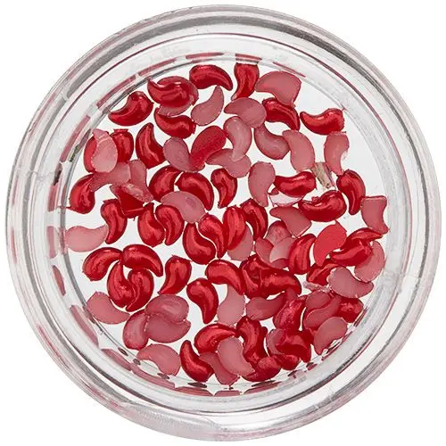 Červené zahnuté slzičky na zdobenie nechtov, perleť